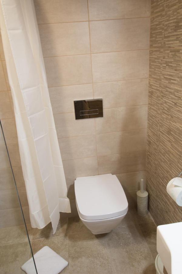 Appartamento Golden Attic Nea Roda Esterno foto