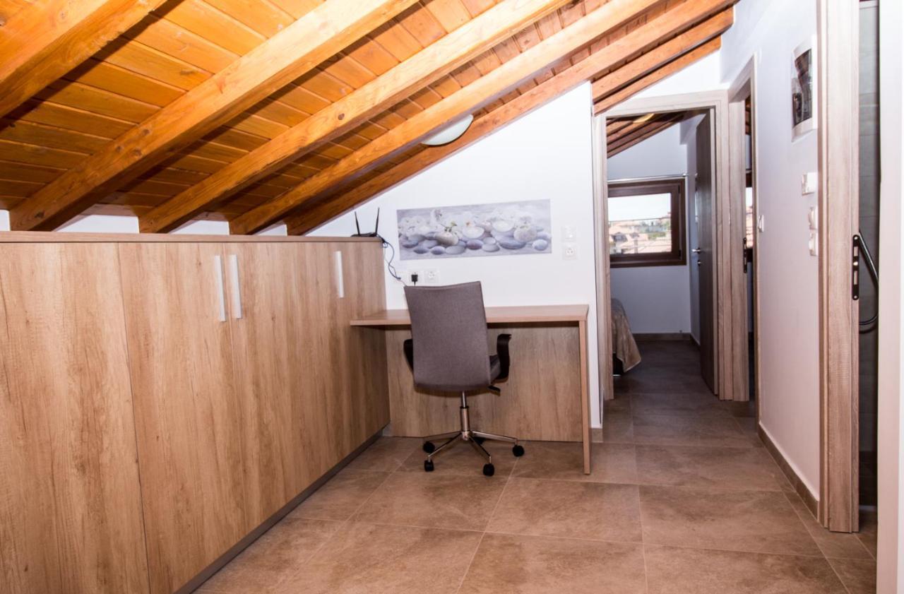 Appartamento Golden Attic Nea Roda Esterno foto