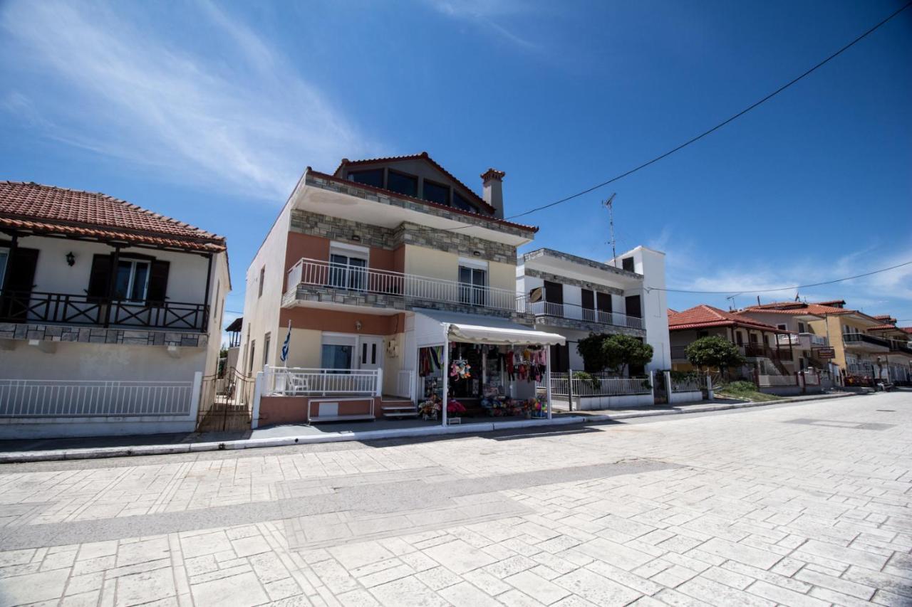 Appartamento Golden Attic Nea Roda Esterno foto